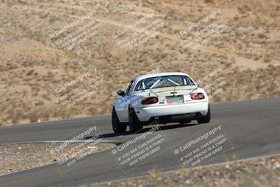 media/Oct-01-2022-Team Topak Racing (Sat) [[f860fb51be]]/2-Inter Low 2/session 1 turn 3/